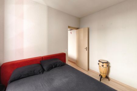 Quarto de apartamento à venda com 1 quarto, 42m² em Cambuí, Campinas