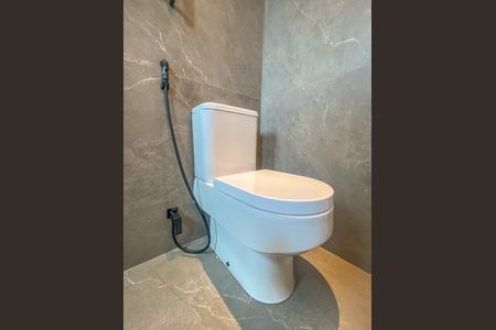 Apartamento à venda com 153m², 3 quartos e 3 vagasBanheiro da Suíte 1