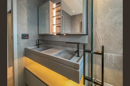 Apartamento à venda com 153m², 3 quartos e 3 vagasBanheiro da Suíte 1