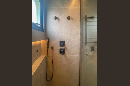 Apartamento à venda com 153m², 3 quartos e 3 vagasBanheiro da Suíte 1