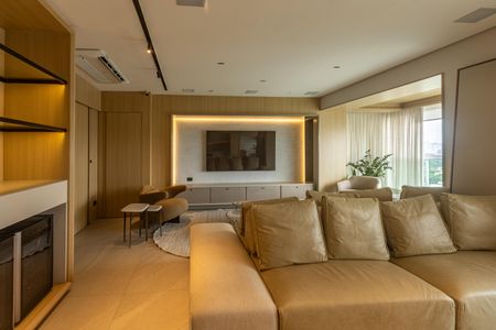 Sala de apartamento à venda com 3 quartos, 153m² em Indianópolis, São Paulo