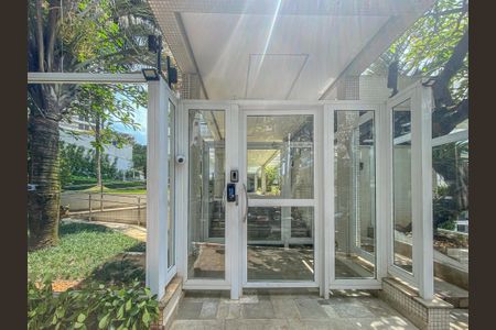 Apartamento à venda com 153m², 3 quartos e 3 vagasFachada