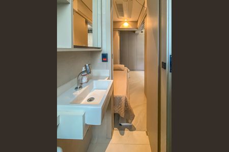 Apartamento à venda com 153m², 3 quartos e 3 vagasBanheiro de serviço