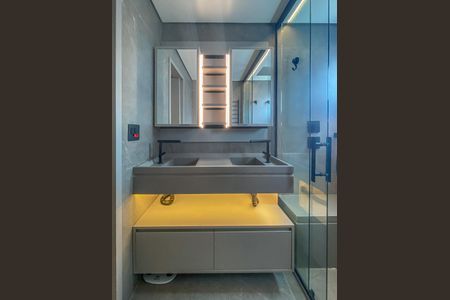 Apartamento à venda com 153m², 3 quartos e 3 vagasBanheiro da Suíte 1