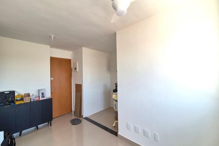 Sala de apartamento para alugar com 2 quartos, 45m² em Vila Satúrnia, Campinas