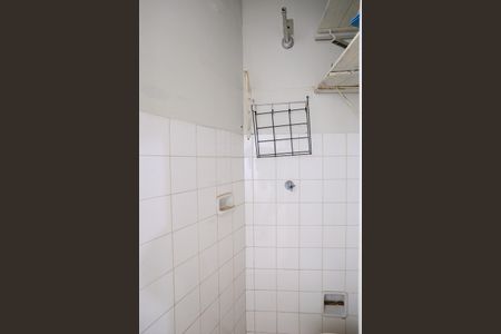Apartamento à venda com 83m², 2 quartos e 1 vaga Apartamento à venda com 83m², 2 quartos e 1 vagaBanheiro de serviço