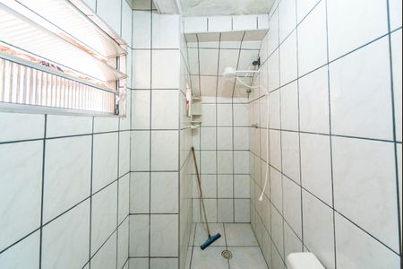 Casa à venda com 220m², 3 quartos e 3 vagas Casa à venda com 220m², 3 quartos e 3 vagasBanheiro da Edícula