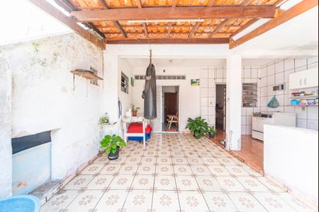 Casa à venda com 220m², 3 quartos e 3 vagas Casa à venda com 220m², 3 quartos e 3 vagas Quintal e Área Gourmet