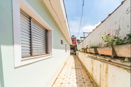 Casa à venda com 220m², 3 quartos e 3 vagas Casa à venda com 220m², 3 quartos e 3 vagasCorredor Externo