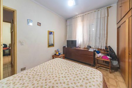 Casa à venda com 220m², 3 quartos e 3 vagas Casa à venda com 220m², 3 quartos e 3 vagasQuarto 2