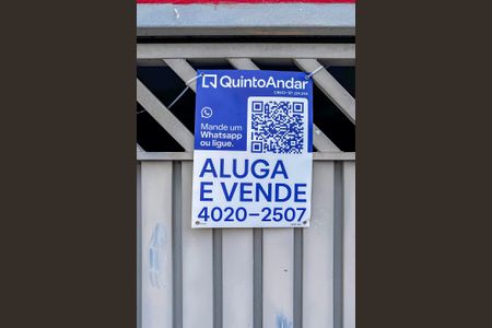 Casa à venda com 220m², 3 quartos e 3 vagas Casa à venda com 220m², 3 quartos e 3 vagasPlaca Instalada na Fachada