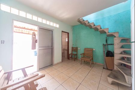 Casa à venda com 220m², 3 quartos e 3 vagas Casa à venda com 220m², 3 quartos e 3 vagasSala da Edícula