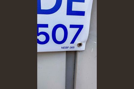 Casa à venda com 220m², 3 quartos e 3 vagas Casa à venda com 220m², 3 quartos e 3 vagasPlaca Instalada na Fachada