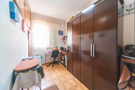 Casa à venda com 220m², 3 quartos e 3 vagas Casa à venda com 220m², 3 quartos e 3 vagasQuarto 3