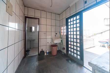 Casa à venda com 220m², 3 quartos e 3 vagas Casa à venda com 220m², 3 quartos e 3 vagasÁrea de Serviço