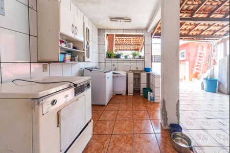 Casa à venda com 220m², 3 quartos e 3 vagas Casa à venda com 220m², 3 quartos e 3 vagasÁrea de Serviço