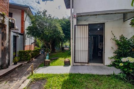Casa de condomínio à venda com 97m², 2 quartos e 2 vagas Casa de condomínio à venda com 97m², 2 quartos e 2 vagasFundos