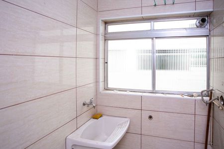 Apartamento para alugar com 75m², 3 quartos e 1 vagaÁrea de Serviço