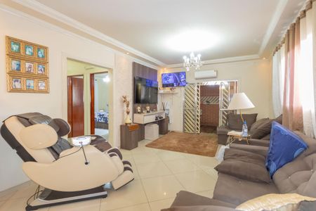 Sala de casa para alugar com 2 quartos, 250m² em Padroeira, Osasco