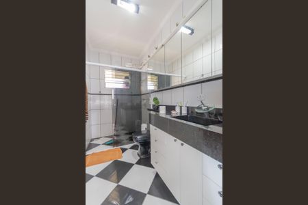 Casa para alugar com 250m², 2 quartos e 1 vaga Casa para alugar com 250m², 2 quartos e 1 vagaBanheiro 1