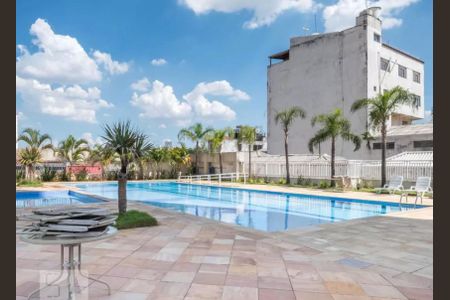 Apartamento à venda com 71m², 3 quartos e 1 vaga Apartamento à venda com 71m², 3 quartos e 1 vagaÁrea comum - Piscina