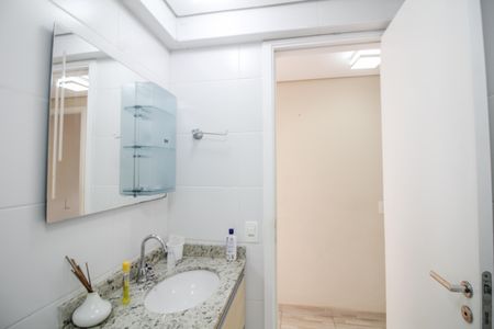 Apartamento à venda com 71m², 3 quartos e 1 vaga Apartamento à venda com 71m², 3 quartos e 1 vagaBanheiro Social