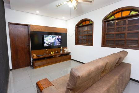 Casa para alugar com 377m², 3 quartos e 6 vagas