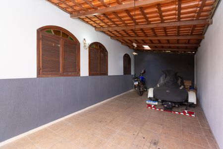 Casa para alugar com 377m², 3 quartos e 6 vagas