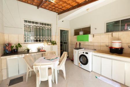 Casa para alugar com 377m², 3 quartos e 6 vagas