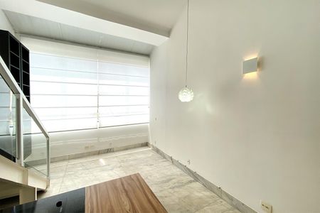 Apartamento para alugar com 50m², 1 quarto e 2 vagas Apartamento para alugar com 50m², 1 quarto e 2 vagasSala