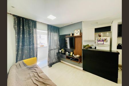 Sala de apartamento à venda com 2 quartos, 54m² em Jardim Imperador, Guarulhos