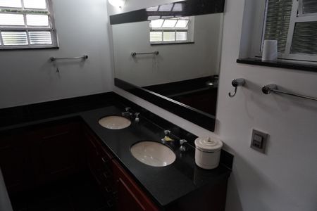 Casa para alugar com 330m², 3 quartos e 2 vagasBanheiro da Suíte 3