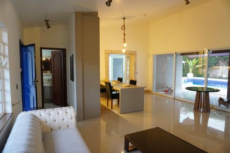 Casa para alugar com 330m², 3 quartos e 2 vagasSala 1