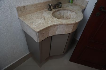 Casa para alugar com 330m², 3 quartos e 2 vagasLavabo