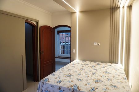 Casa para alugar com 330m², 3 quartos e 2 vagasSuíte 2