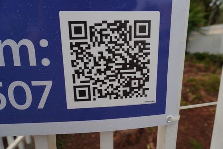 Casa para alugar com 330m², 3 quartos e 2 vagasFachada com Plaquinha Ipsp3015532