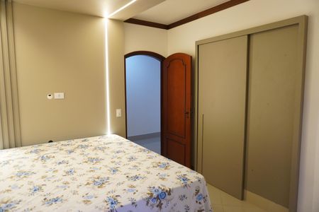 Casa para alugar com 330m², 3 quartos e 2 vagasSuíte 1