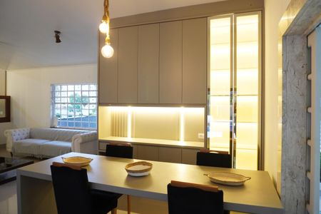 Casa para alugar com 330m², 3 quartos e 2 vagasSala 1