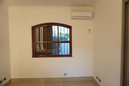 Casa para alugar com 330m², 3 quartos e 2 vagasSuíte 2