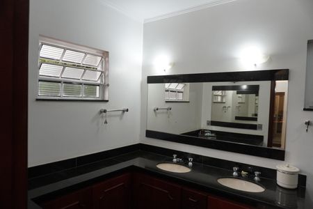 Casa para alugar com 330m², 3 quartos e 2 vagasBanheiro da Suíte 3