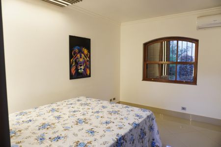 Casa para alugar com 330m², 3 quartos e 2 vagasSuíte 2