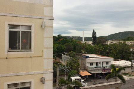 Apartamento para alugar com 49m², 2 quartos e 1 vagaVista da Cozinha e Área de Serviço