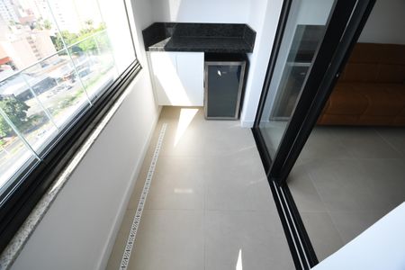 Sala - Sacada de kitnet/studio para alugar com 1 quarto, 46m² em Centro, Campinas