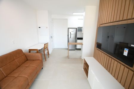 Sala de kitnet/studio para alugar com 1 quarto, 46m² em Centro, Campinas