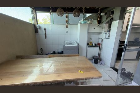 Área de serviço de apartamento para alugar com 3 quartos, 75m² em Cinquentenario, Belo Horizonte