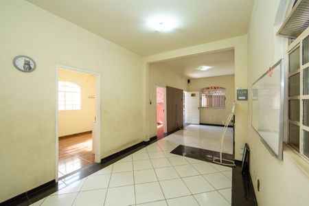SALA de casa para alugar com 4 quartos, 340m² em Padre Eustáquio, Belo Horizonte