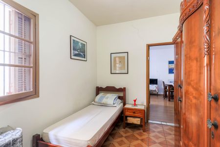 Casa à venda com 373m², 8 quartos e 4 vagas Casa 2 - Suíte