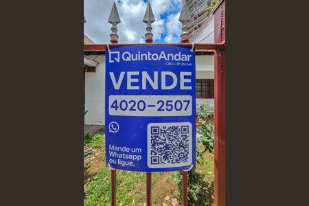 Casa à venda com 373m², 8 quartos e 4 vagasFachada