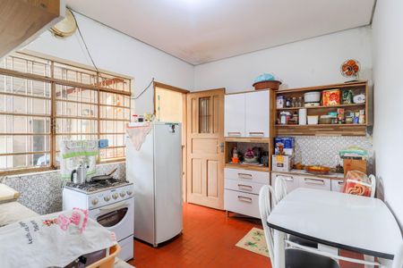 Casa à venda com 373m², 8 quartos e 4 vagas Casa 2 - Cozinha