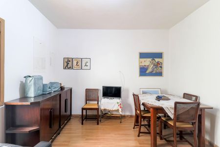 Casa à venda com 373m², 8 quartos e 4 vagas Casa 2 - Sala